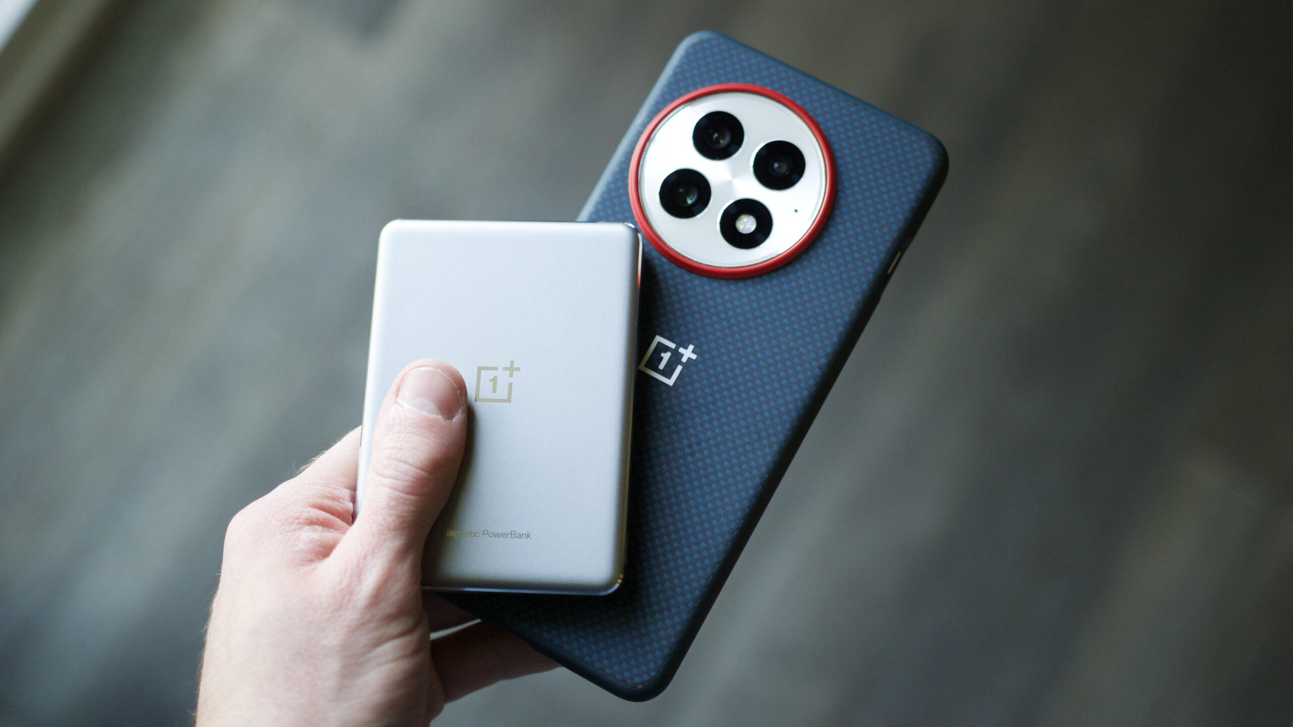 OnePlus Slim Magnetic Power Bank with the OnePlus 13.