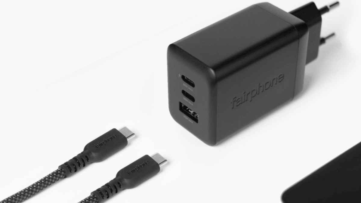 Fairphone charger and cable