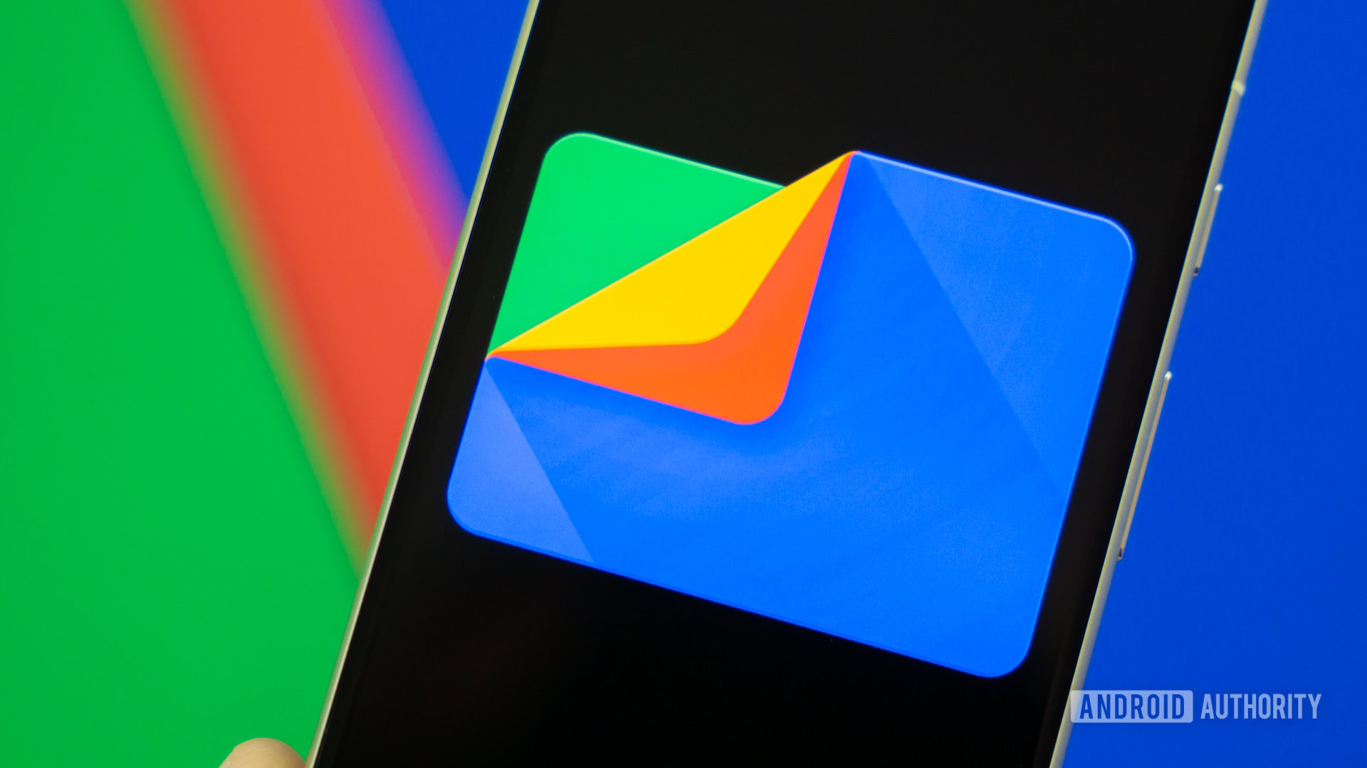 Google Files app logo on smartphone with colored background Stock photo 5
