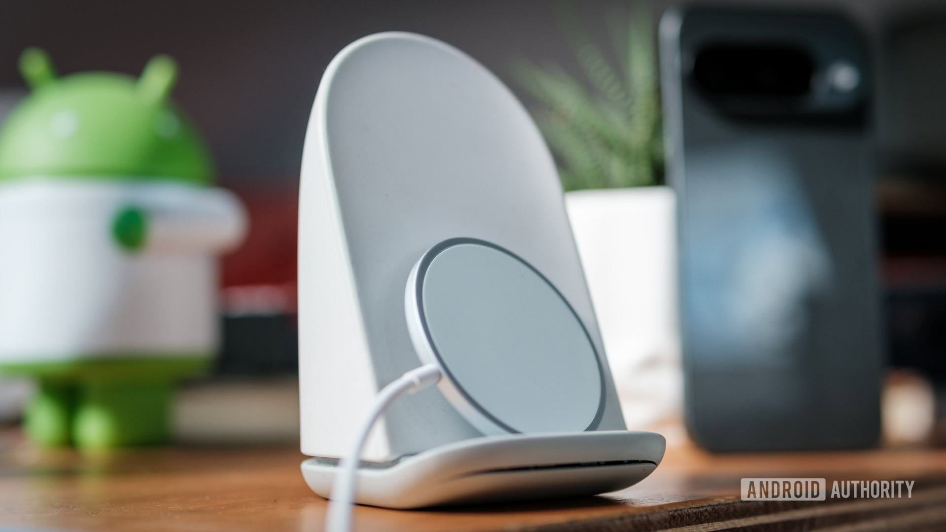 Pixelsnap vs Pixel Stand chargers Pixelsnap vs Pixel Stand chargers