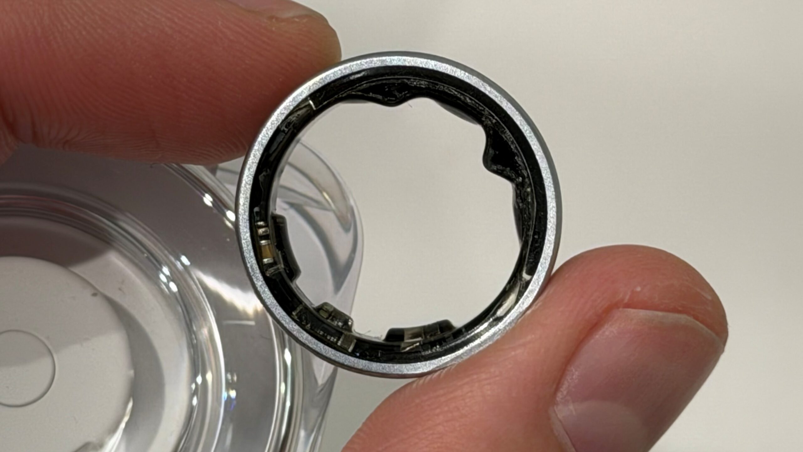Samsung Galaxy Ring Battery Swelling Feature Image 2