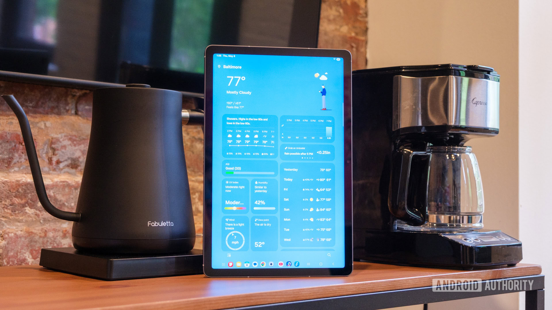 Samsung Galaxy Tab S10 FE weather app