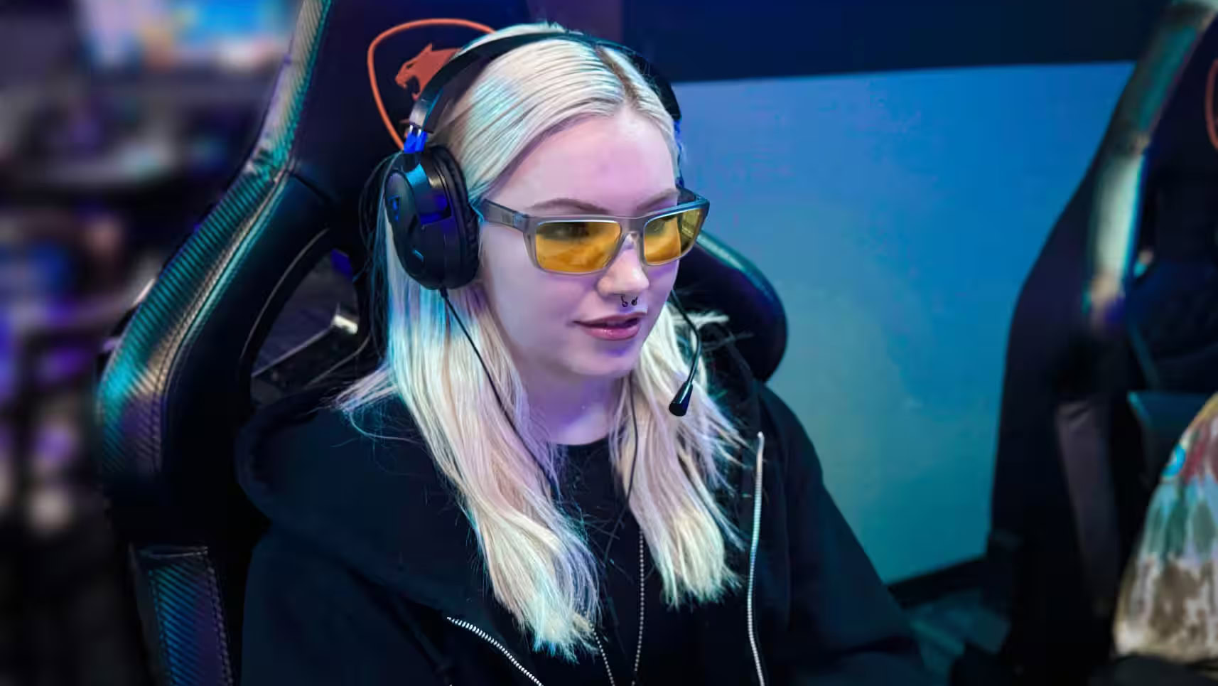 Woman wearing Kreedom Denali Gaming Glasses