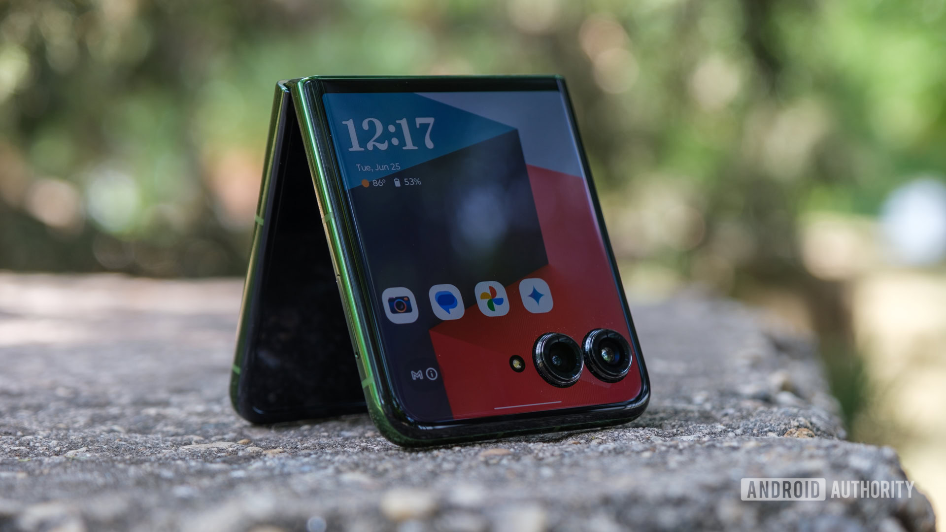 Motorola Razr Plus tent fold angle - Best small Android phones