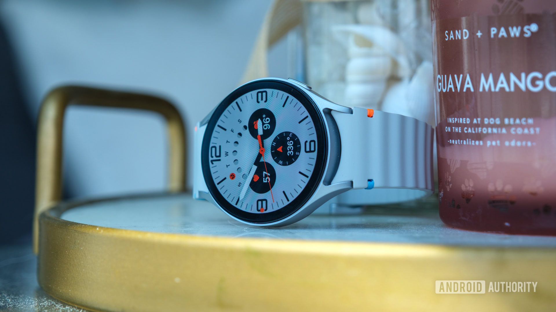 Samsung Galaxy Watch 7 Simple Ultra face sideways Samsung Galaxy Watch 7 Simple Ultra face sideways