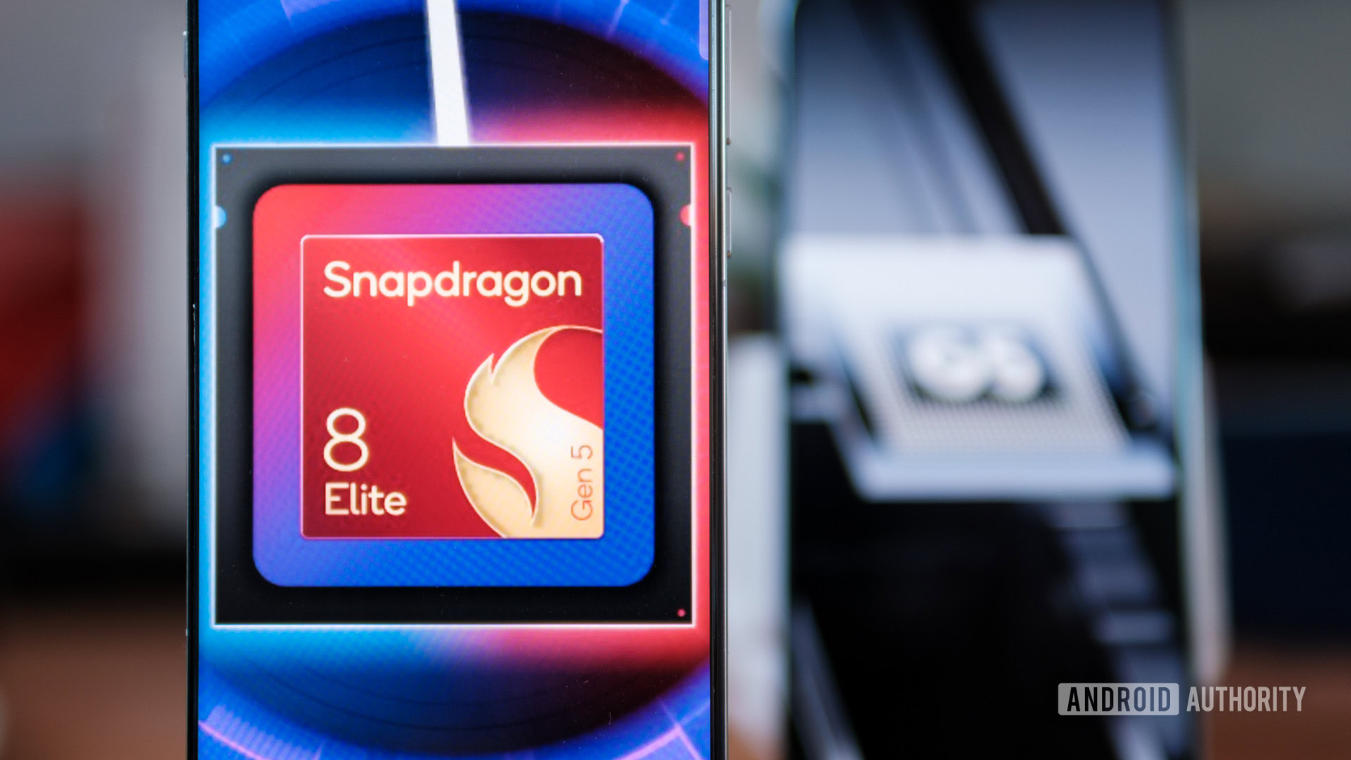 Snapdragon 8 Elite Gen 5 vs Tensor G5 logos Snapdragon 8 Elite Gen 5 vs Tensor G5 logos
