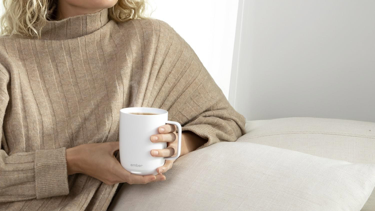 White Ember Mug 2 in hand White Ember Mug 2 in hand