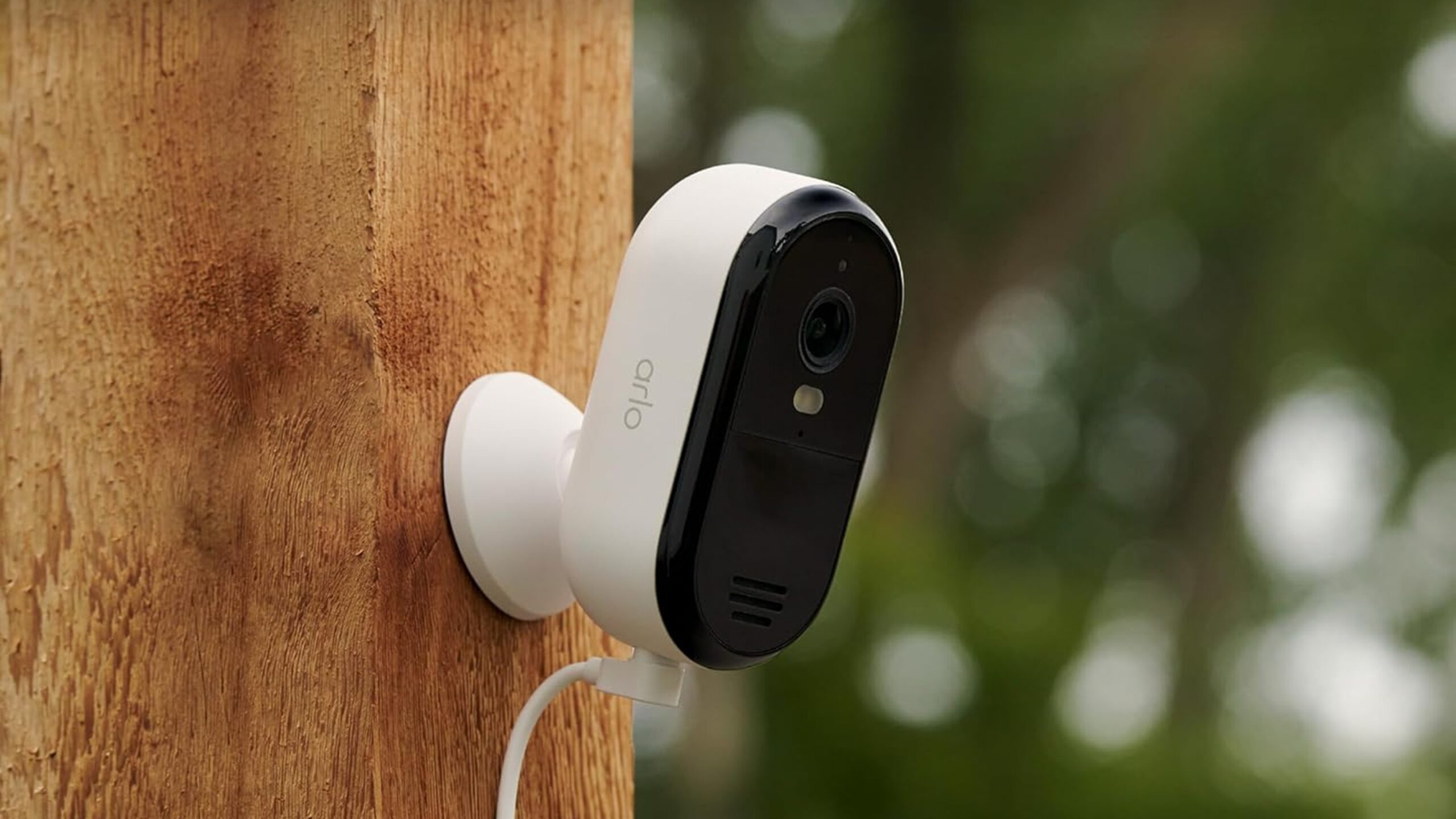 Arlo Essential Security Camera 2K 2025 Press Image