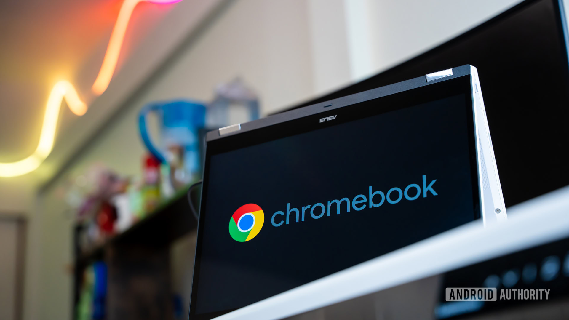 Chromebook with Chromebook logo on screen stock photo (10)