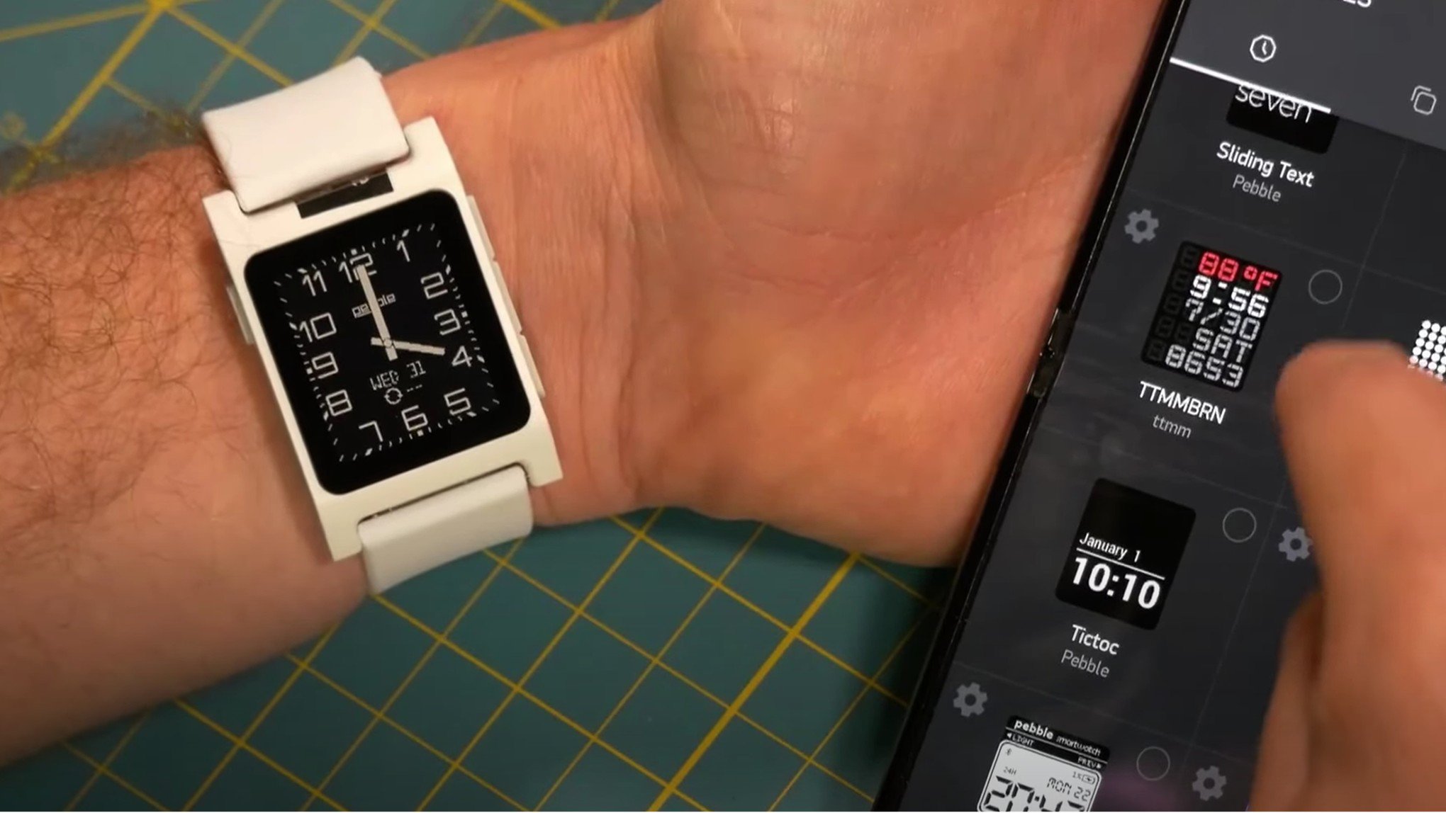 Core 2 Duo PebbleOS Watch Faces Demo