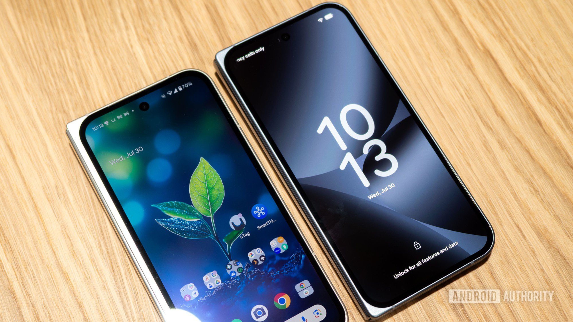 google pixel 10 pro fold moonstone vs 9 pro fold porcelain front display 2