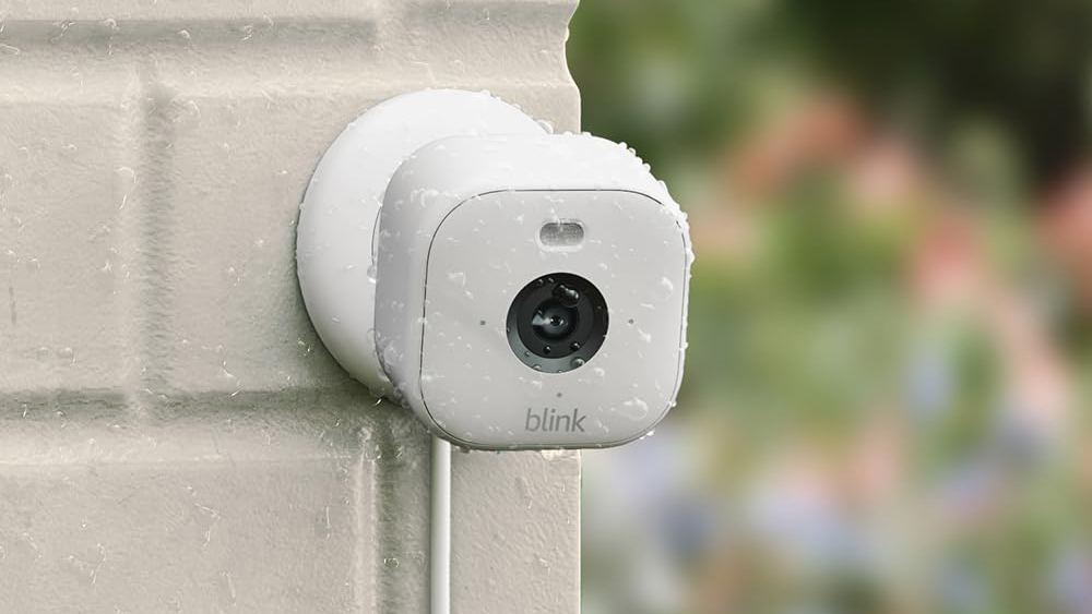 Blink Mini 2 on wall outdoors