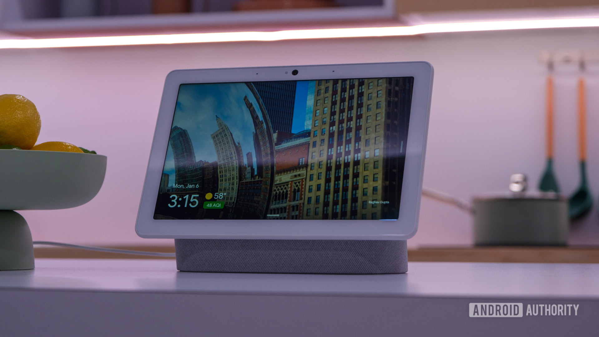 Google Nest Hub Max with Gemini models Google Nest Hub Max with Gemini models