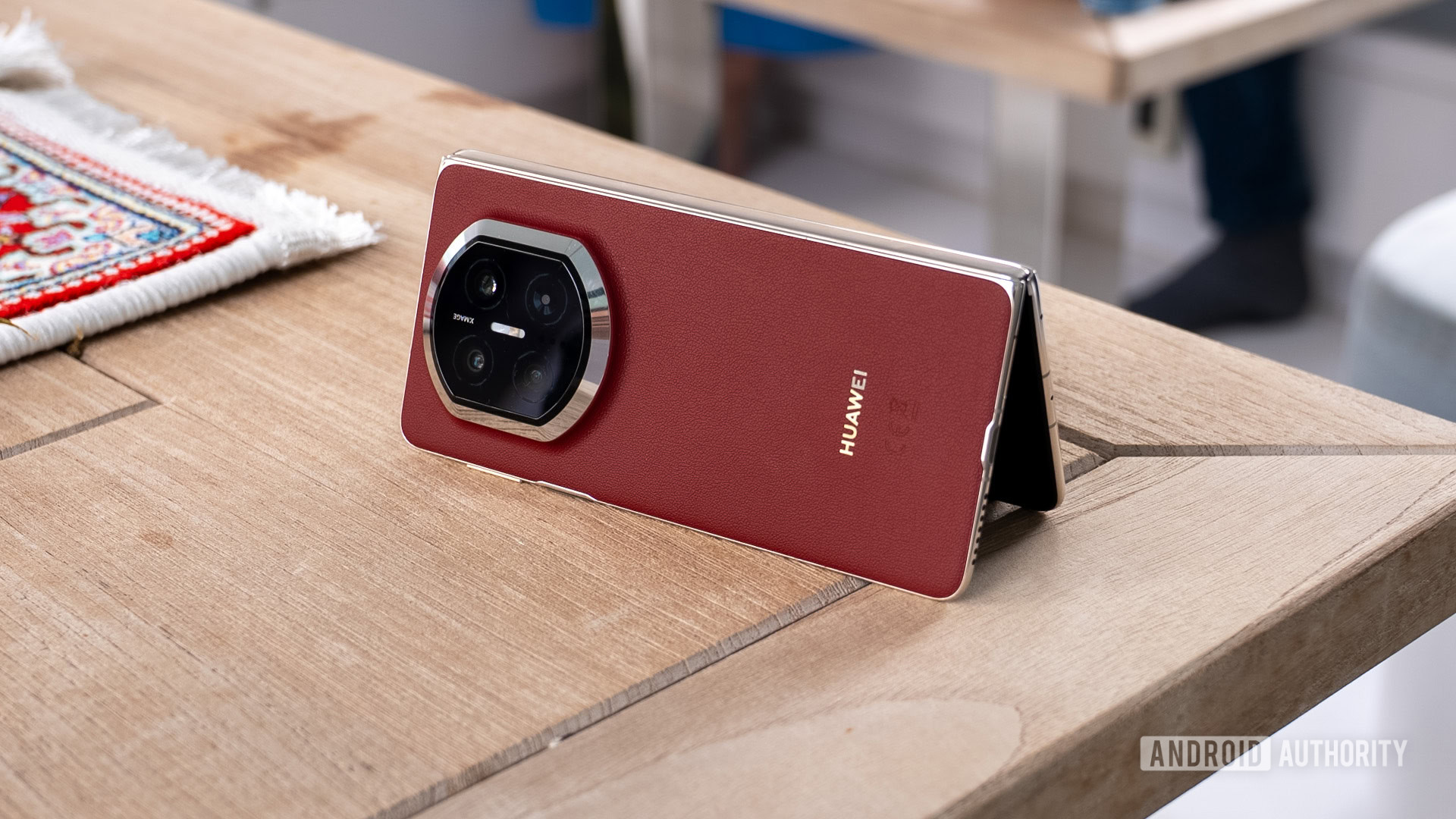 Huawei Mate X7 Nebula Red On Its Side