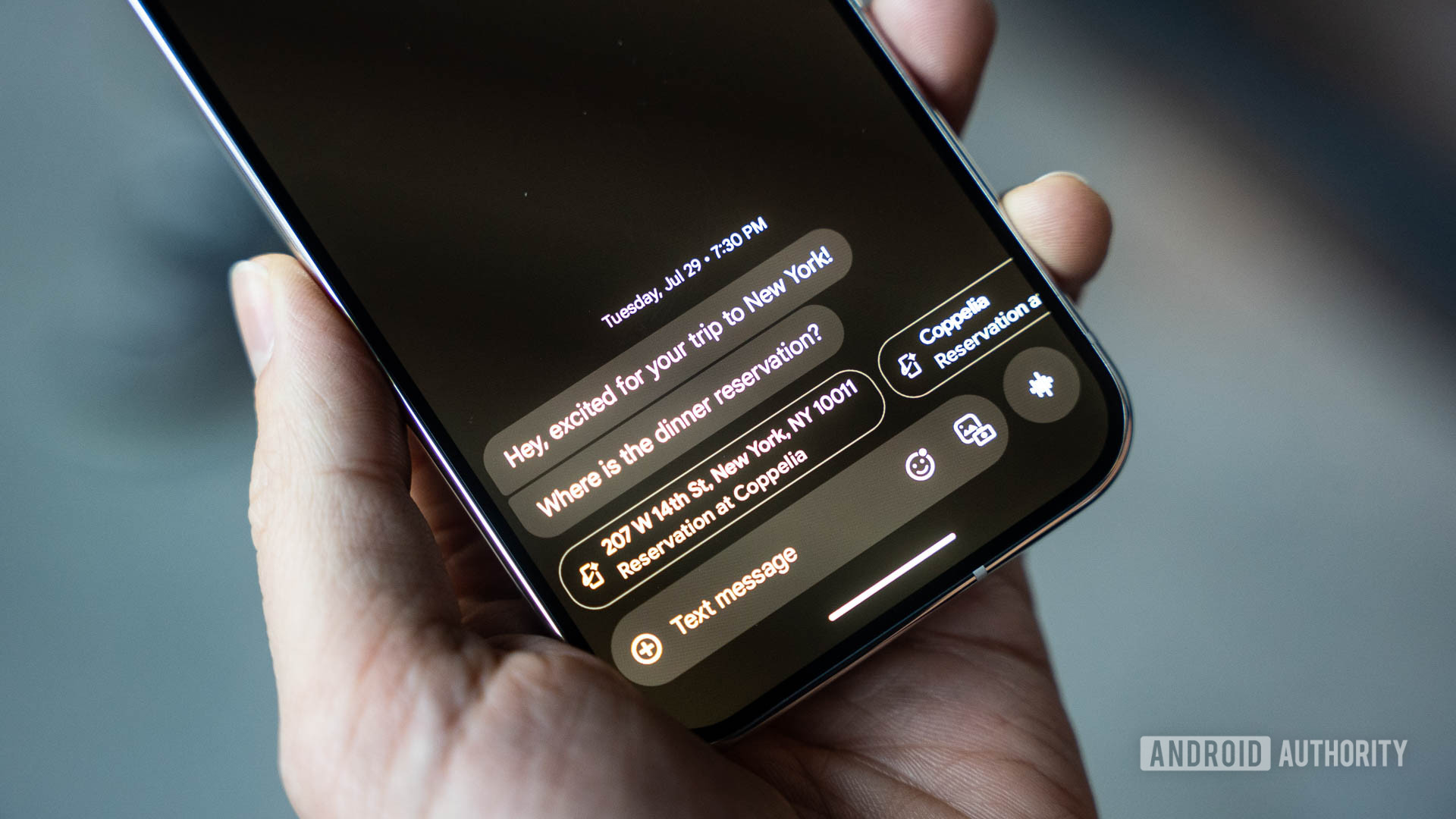 Magic Cue suggestions appearing in Google Messages