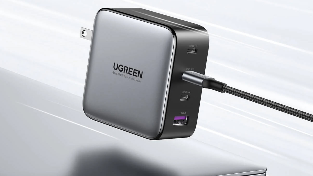 UGREEN Nexode 100W 4 Port Charger charging laptop
