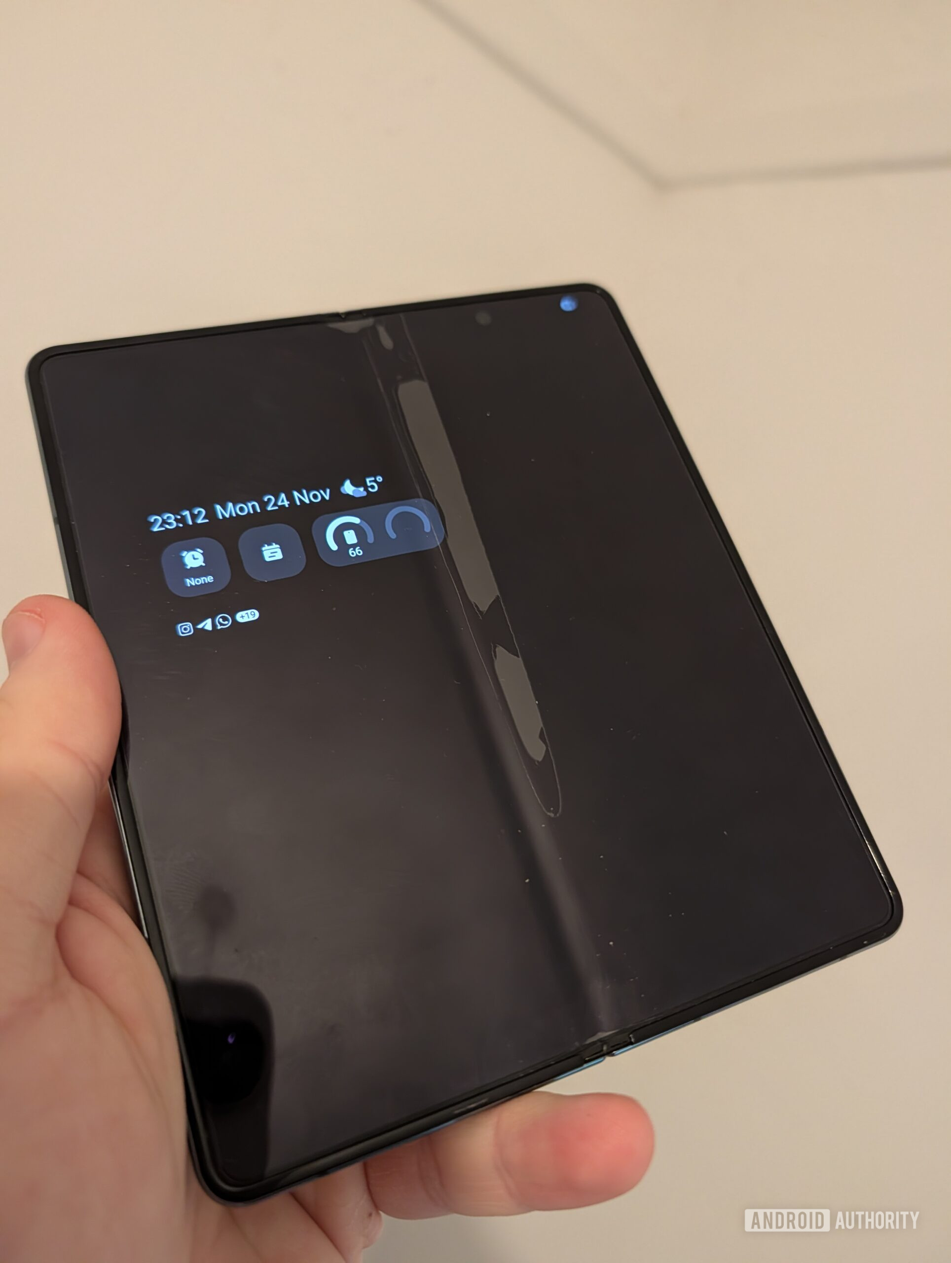 Fold 4 screen protector original lift