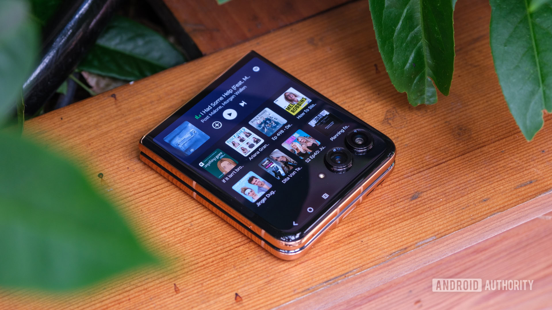 Spotify is rolling out its new About the Song feature.